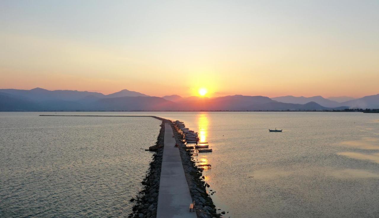Margietta'S Suites Nafplio Luaran gambar